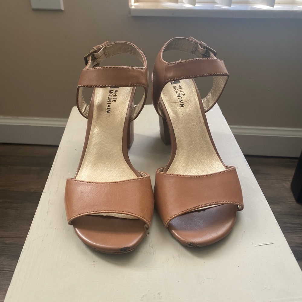 White Mountain Cognac Block-heel Sandal- Fit's Women's 7